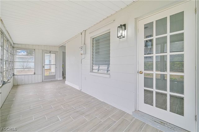 802 Taylor LN, Lehigh Acres, FL 33936