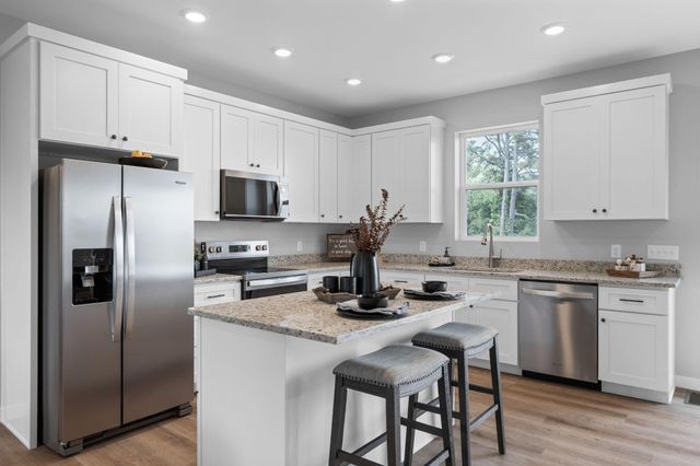 146 Young Lane, Decatur, TN 37322