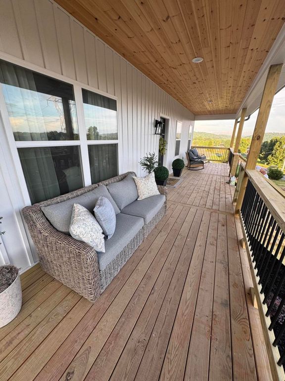 146 Young Lane, Decatur, TN 37322