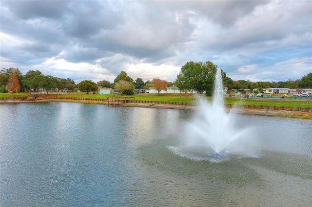 1717 FOX HILL DRIVE, Lakeland, FL 33810