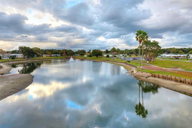 1717 FOX HILL DRIVE, Lakeland, FL 33810