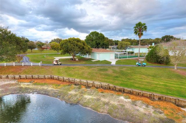 1717 FOX HILL DRIVE, Lakeland, FL 33810