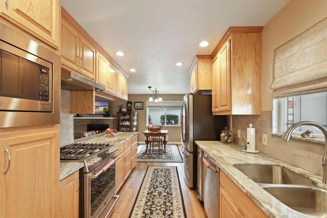 3721 Marigold Ln, Modesto, CA 95356