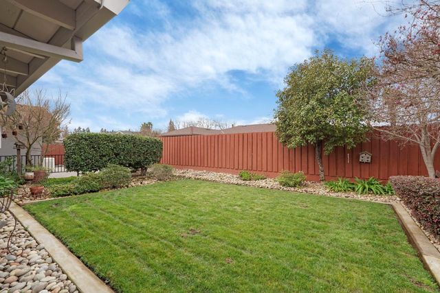 3721 Marigold Ln, Modesto, CA 95356