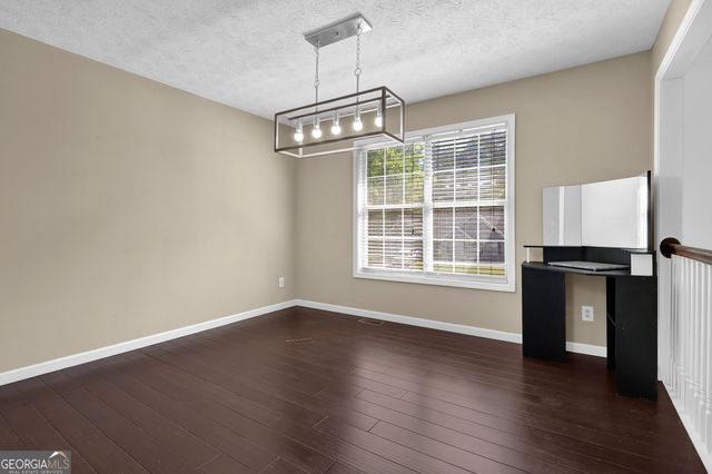 5870 Tallant Drive, Sugar Hill, GA 30518
