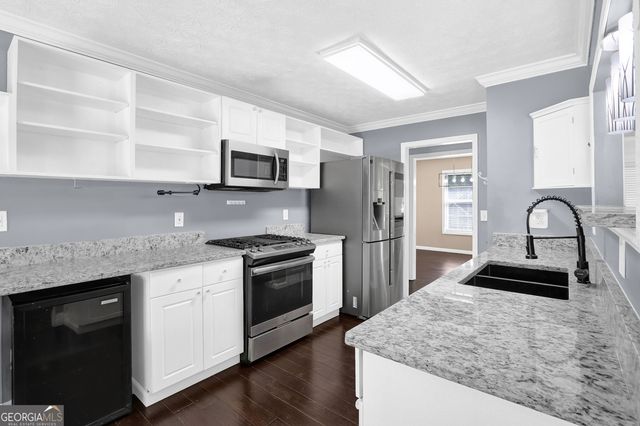5870 Tallant Drive, Sugar Hill, GA 30518
