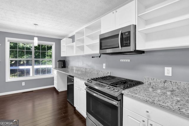 5870 Tallant Drive, Sugar Hill, GA 30518
