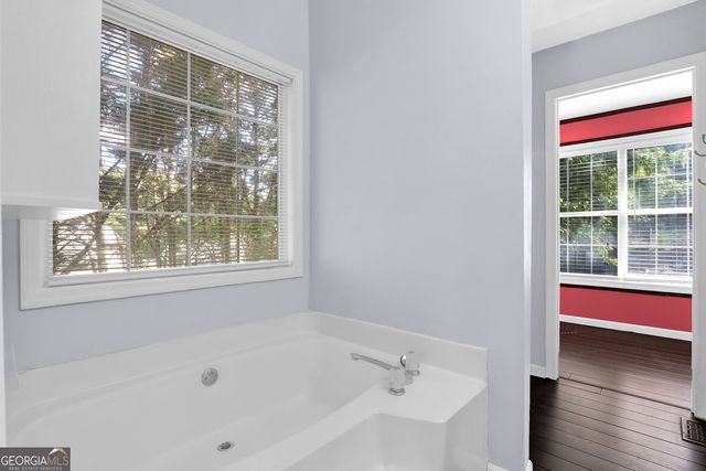 5870 Tallant Drive, Sugar Hill, GA 30518