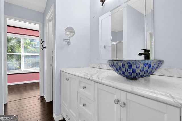 5870 Tallant Drive, Sugar Hill, GA 30518