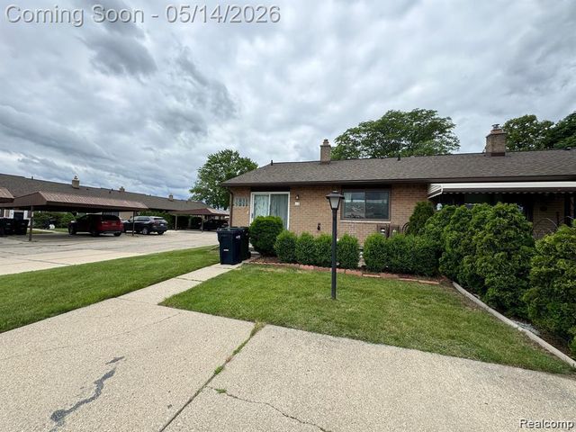 8401 18 Mile Road 112, Sterling Heights, MI 48313