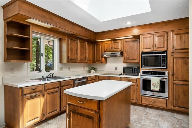 11 Captain Lane, Salem, SC 29676