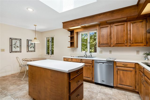 11 Captain Lane, Salem, SC 29676