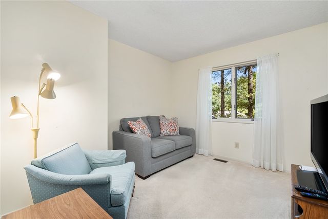 11 Captain Lane, Salem, SC 29676