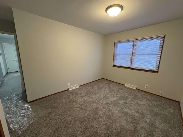 2817 N County Road H, Janesville, WI 53548