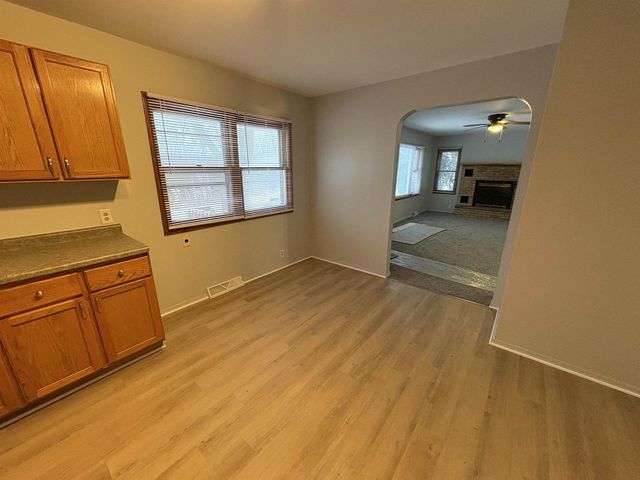 2817 N County Road H, Janesville, WI 53548