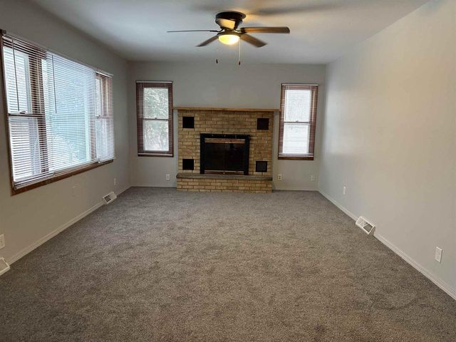 2817 N County Road H, Janesville, WI 53548