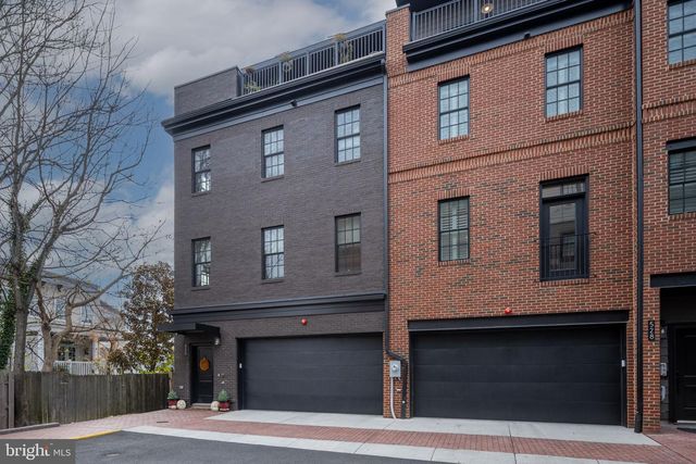 530 MIA ST, Fredericksburg, VA 22401