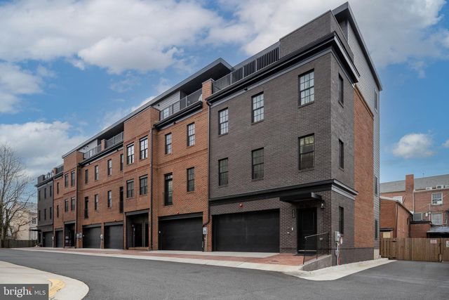 530 MIA ST, Fredericksburg, VA 22401