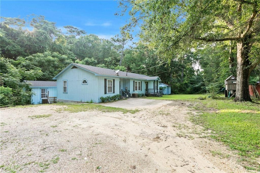 1301 Wilson Avenue, Daphne, AL 36526 — photo 2