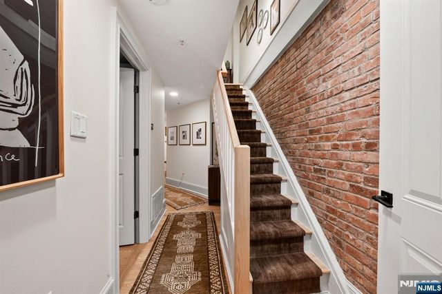 247 2nd Street 1, Jersey City, NJ 07302