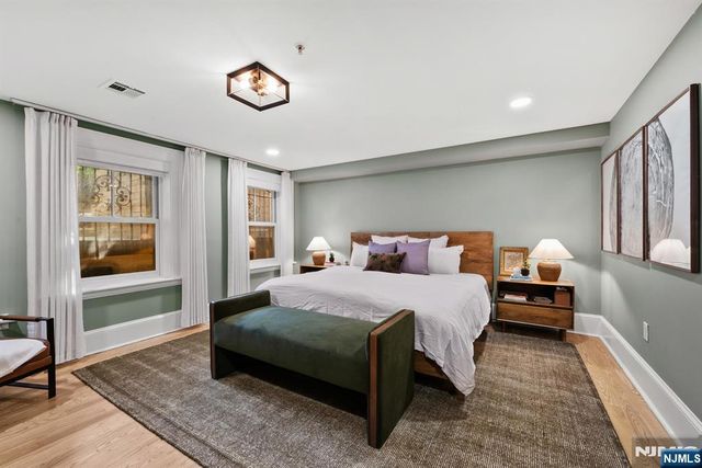 247 2nd Street 1, Jersey City, NJ 07302