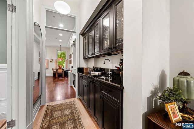 247 2nd Street 1, Jersey City, NJ 07302