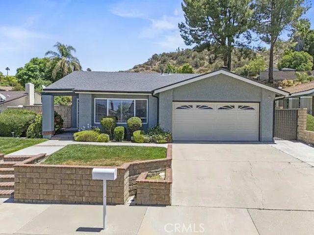 27214 Corry, Saugus, CA 91350