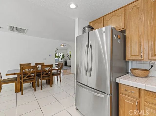 27214 Corry, Saugus, CA 91350