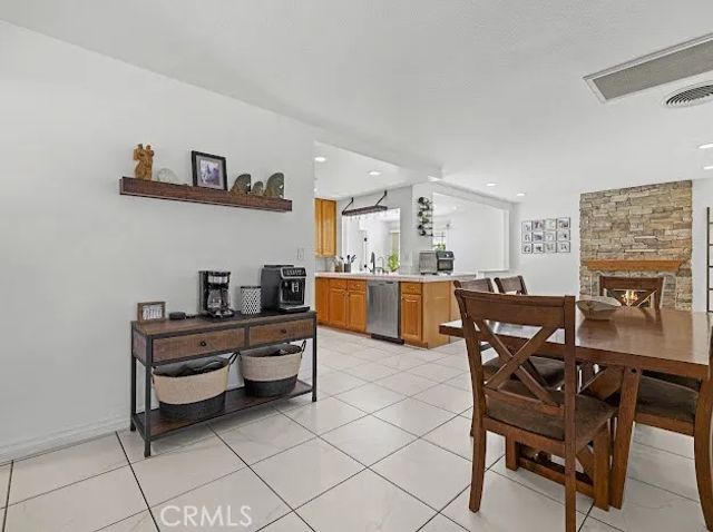 27214 Corry, Saugus, CA 91350