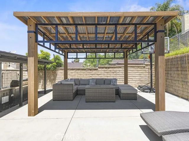 27214 Corry, Saugus, CA 91350