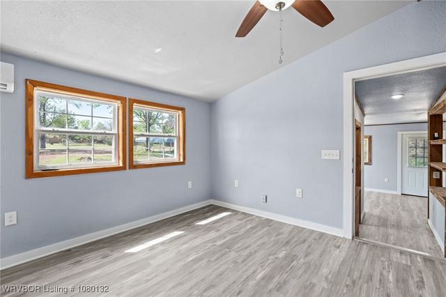 2436 Pine Hollow Road, Van Buren, AR 72956