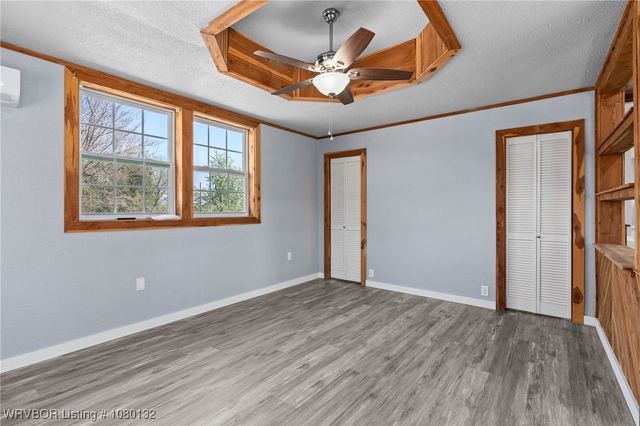 2436 Pine Hollow Road, Van Buren, AR 72956