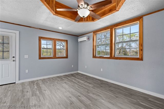 2436 Pine Hollow Road, Van Buren, AR 72956