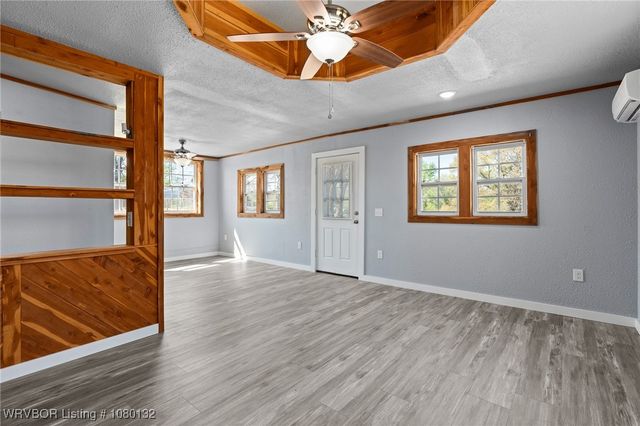 2436 Pine Hollow Road, Van Buren, AR 72956