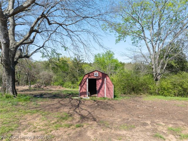 2436 Pine Hollow Road, Van Buren, AR 72956