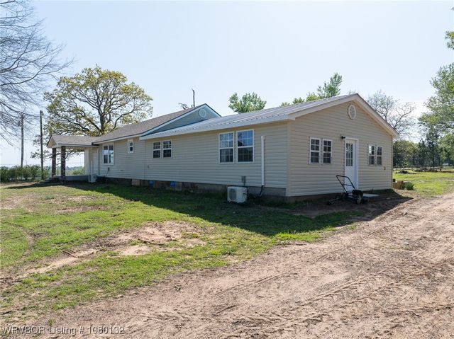2436 Pine Hollow Road, Van Buren, AR 72956