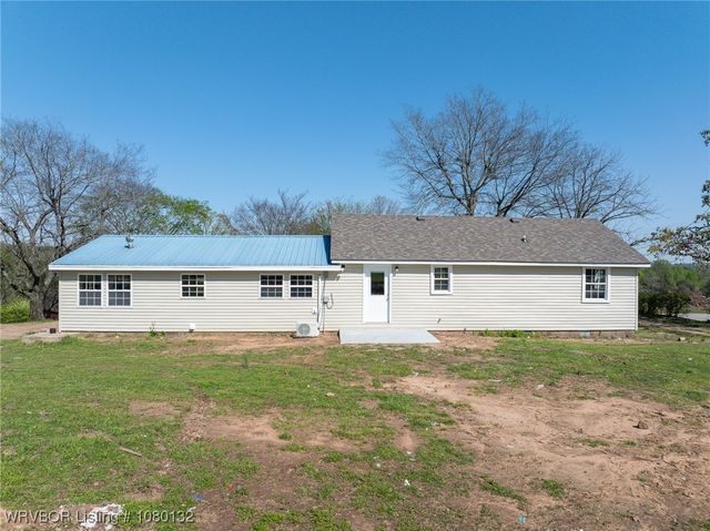 2436 Pine Hollow Road, Van Buren, AR 72956