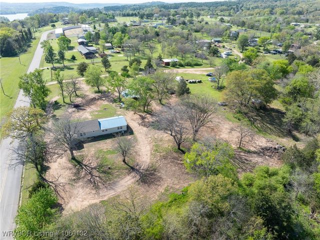 2436 Pine Hollow Road, Van Buren, AR 72956
