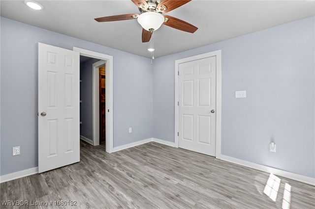 2436 Pine Hollow Road, Van Buren, AR 72956