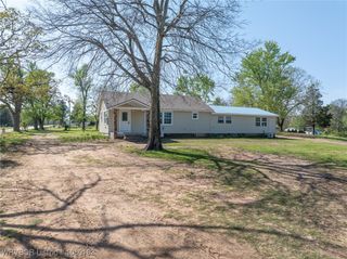 2436 Pine Hollow Road, Van Buren, AR 72956