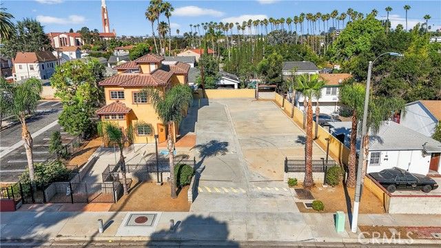 447 N Prairie Avenue, Inglewood, CA 90301