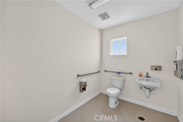 447 N Prairie Avenue, Inglewood, CA 90301