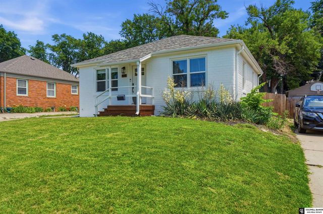 874 S 34th Street, Lincoln, NE 68510