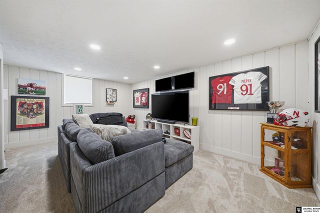 874 S 34th Street, Lincoln, NE 68510