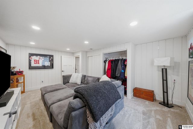874 S 34th Street, Lincoln, NE 68510