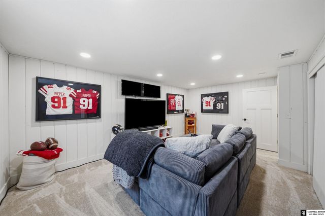 874 S 34th Street, Lincoln, NE 68510