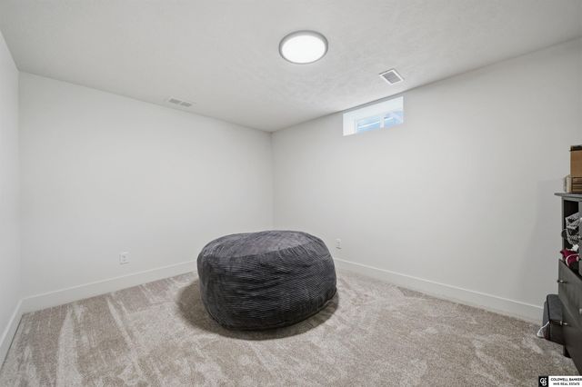 874 S 34th Street, Lincoln, NE 68510