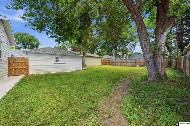 874 S 34th Street, Lincoln, NE 68510