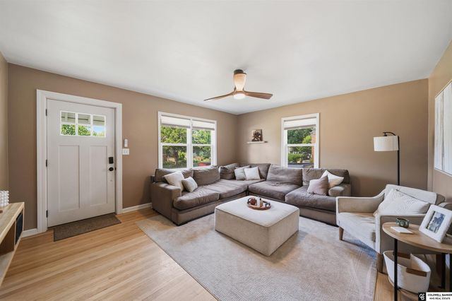 874 S 34th Street, Lincoln, NE 68510
