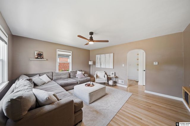 874 S 34th Street, Lincoln, NE 68510